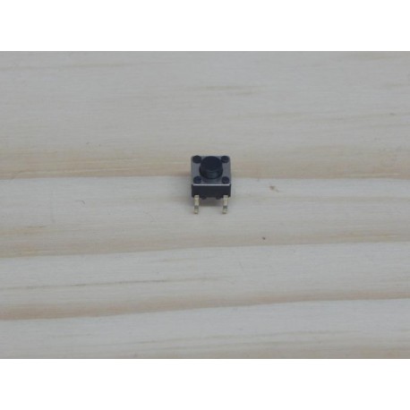 20 Boutons-poussoirs Tactiles Momentanés Angle Droit – 6x6mm, Hauteur 5.5mm – Marque Uxcell